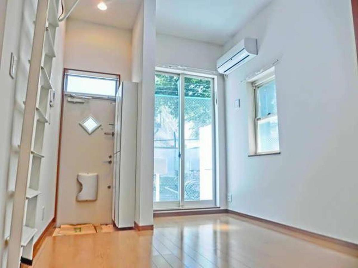 Apartment Ikebukuro Center! Ikebukuro 6min Walk!池袋中心地带! 池袋车站步行6分!loft阁楼!公寓干湿分离! 智能马桶! 高速无限制网路! 103 Präfektur Tokio